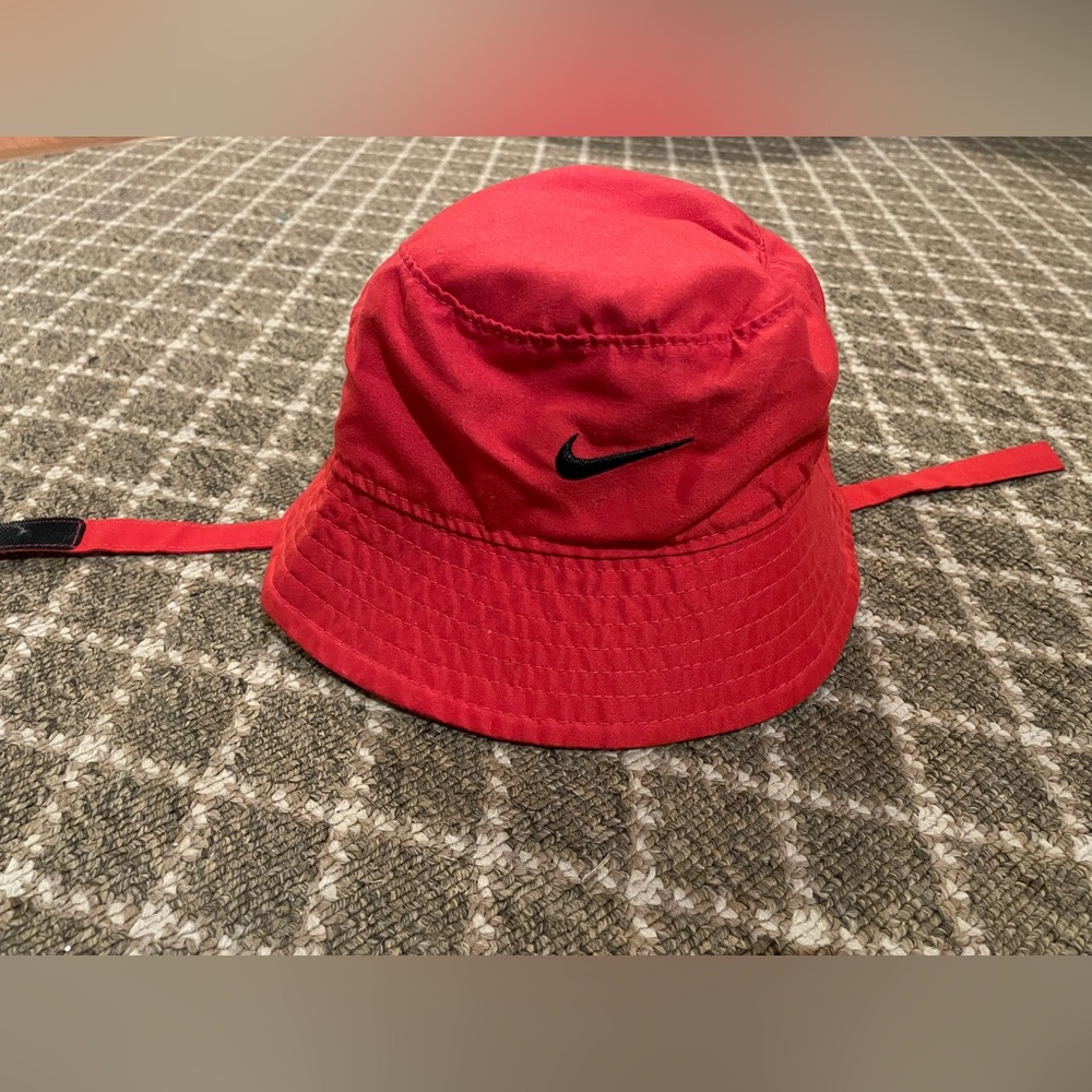 Nike Kids Bright Red Bucket Hat
